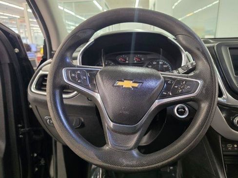 Used 2019 Chevrolet Equinox LS FWD image 10