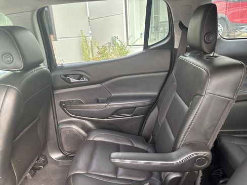 Used 2019 GMC Acadia SLT image 23