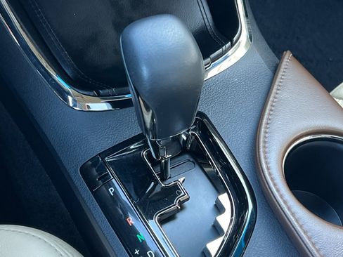 Used 2015 Toyota Avalon XLE Touring image 20