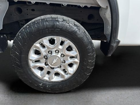 Used 2020 Chevrolet Silverado 2500 LT RWD image 17