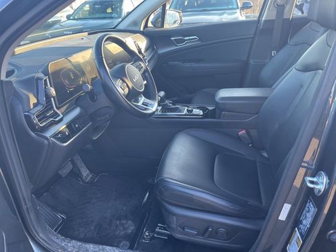 Certified 2024 Kia Sportage EX image 13
