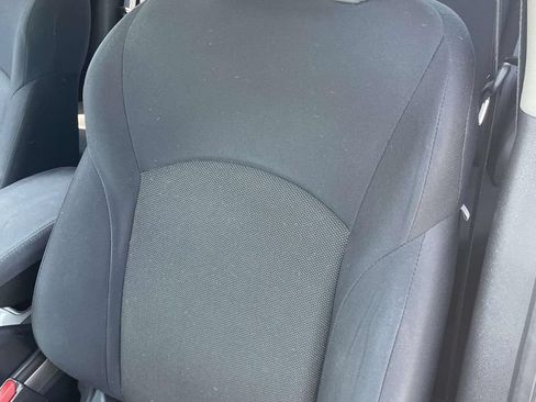 Used 2014 Nissan Juke S FWD image 16