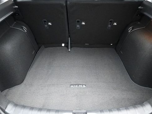 New 2025 Nissan Kicks Play S FWD image 3