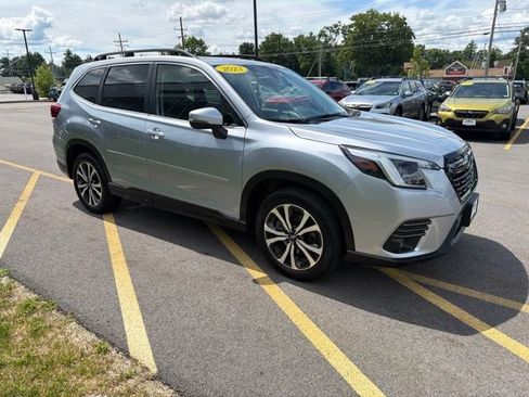 Used 2023 Subaru Forester Limited AWD/4WD image 3
