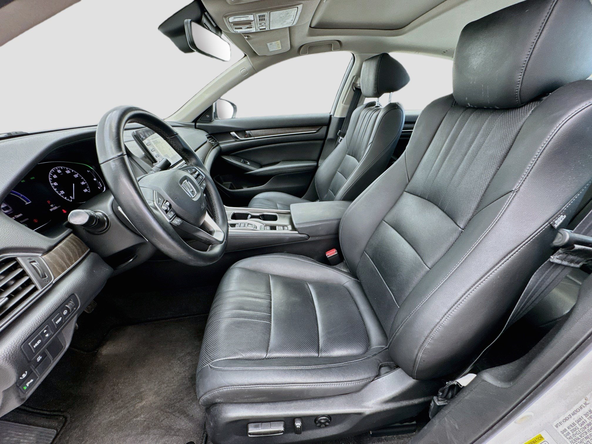 Used 2019 Honda Accord Touring image 13