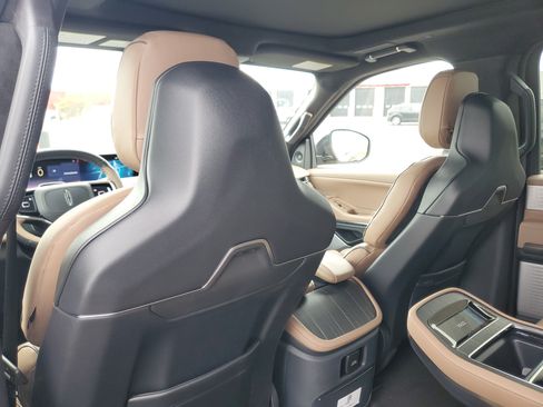 New 2026 Lincoln Navigator Black Label AWD/4WD image 28