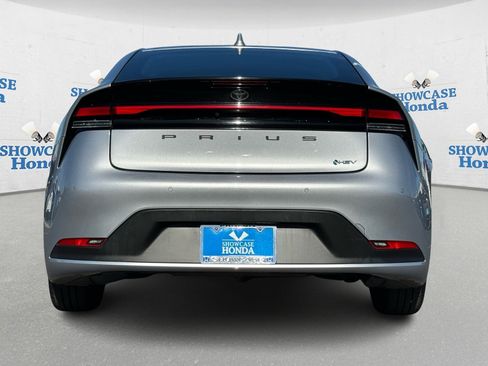 Used 2025 Toyota Prius image 7