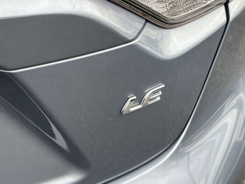 Used 2020 Toyota Corolla LE image 25