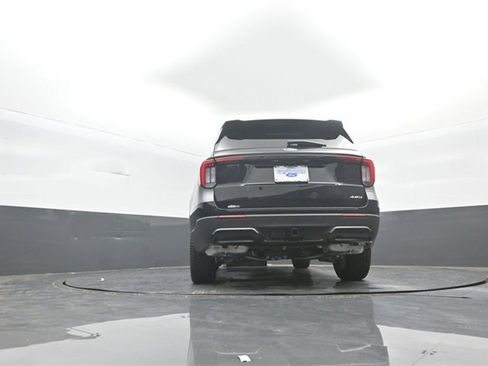 New 2026 Ford Explorer ST-Line w/ ST-Line Street Pack image 36