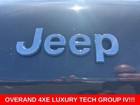 Used 2022 Jeep Grand Cherokee Overland w/ Luxury Tech Group IV image 13