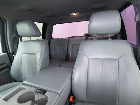 Used 2016 Ford F250 XL w/ XL Appearance Package AWD/4WD image 16