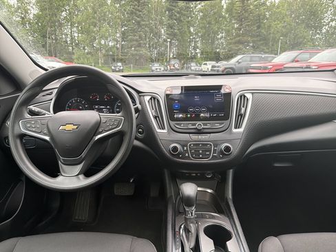 Used 2024 Chevrolet Malibu LT FWD image 22