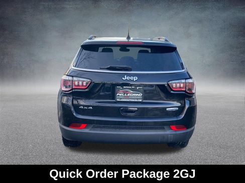 Used 2022 Jeep Compass Latitude w/ Convenience Group AWD/4WD image 5