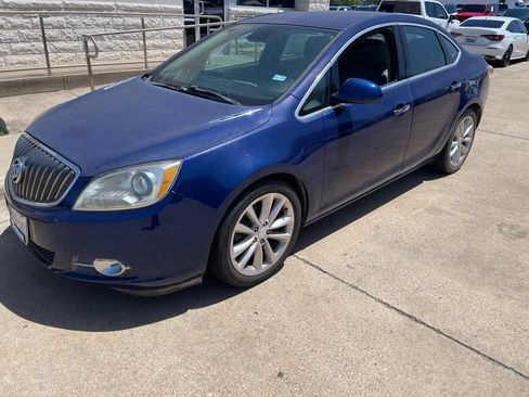 Used 2013 Buick Verano FWD image 2