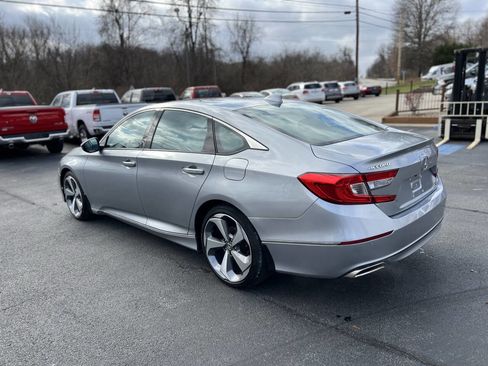 Used 2019 Honda Accord Touring image 7