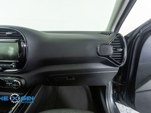 Used 2021 Kia Soul EX FWD image 39