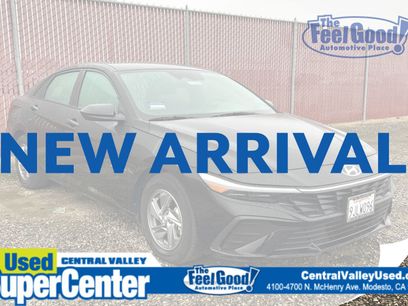 Used 2024 Hyundai Elantra SE