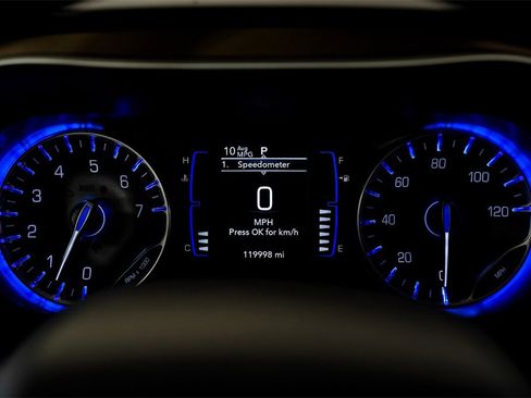 Used 2020 Chrysler Voyager Lxi image 15