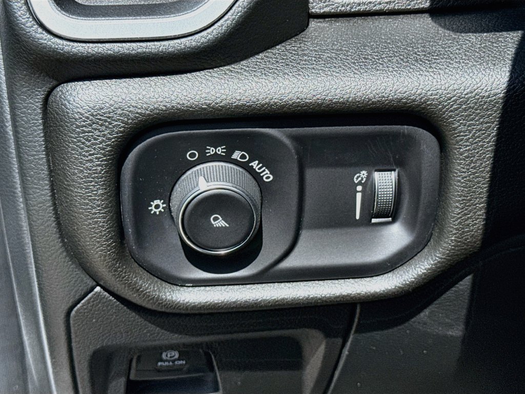 Used 2023 RAM 1500 Big Horn AWD/4WD image 11