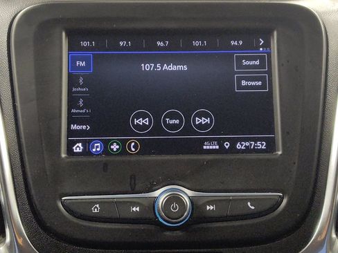 Used 2020 Chevrolet Equinox LS w/ LS Convenience Package FWD image 25