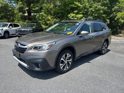 Used 2022 Subaru Outback Limited w/ Popular Package #2 AWD/4WD image 8