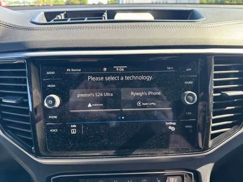 Used 2023 Volkswagen Atlas Cross Sport SE AWD/4WD image 17