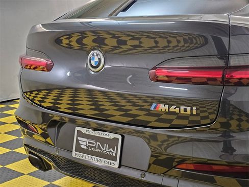 Used 2020 BMW X4 M40i w/ Executive Package image 13