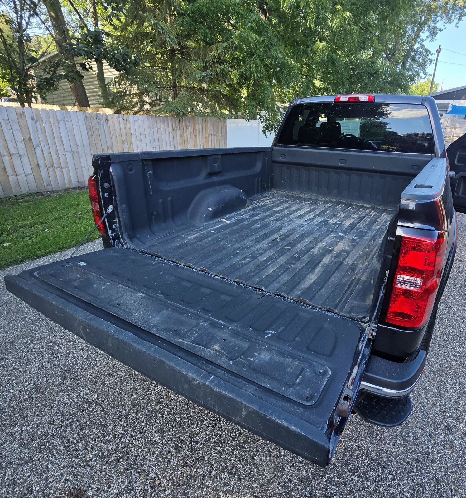 Used 2015 Chevrolet Silverado 2500 LT w/ LT Convenience Package AWD/4WD image 21