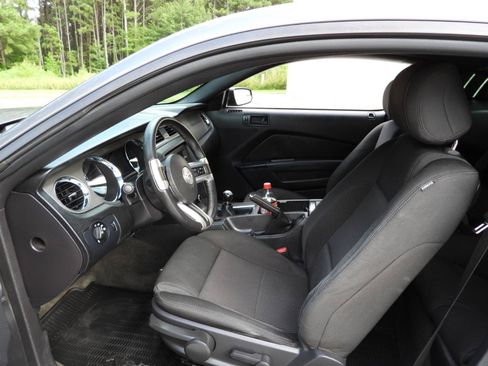 Used 2014 Ford Mustang GT RWD image 45
