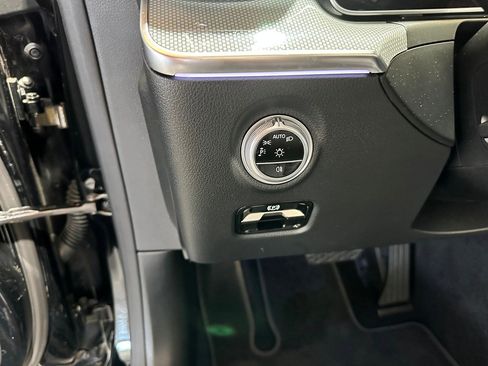 Certified 2025 Mercedes-Benz CLE 300 4MATIC Cabriolet image 16