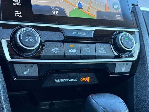 Used 2018 Honda Civic Touring image 21