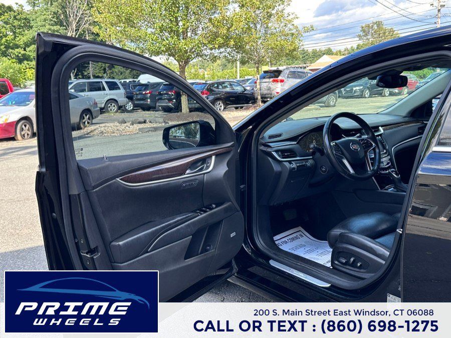 Used 2013 Cadillac XTS Premium AWD/4WD image 9
