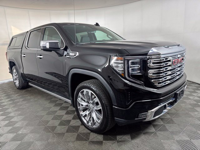 Used 2024 GMC Sierra 1500 Denali AWD/4WD image 1