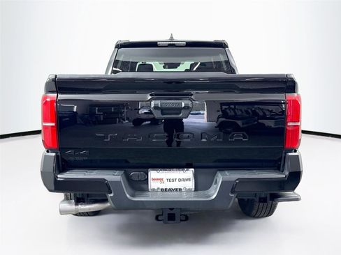 Certified 2025 Toyota Tacoma TRD Sport AWD/4WD image 11