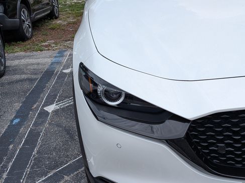 New 2026 MAZDA CX-30 AWD 2.5 S w/ Premium Package image 11