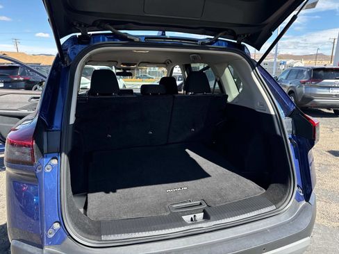 Used 2023 Nissan Rogue SV FWD image 20