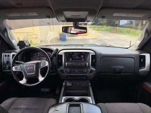 Used 2015 GMC Sierra 2500 SLE AWD/4WD image 23