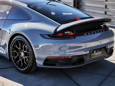 Used 2024 Porsche 911 Carrera S w/ Sport Package image 8