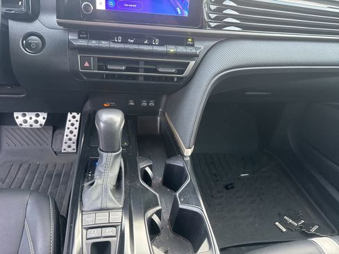 Certified 2025 Toyota Camry SE FWD image 16