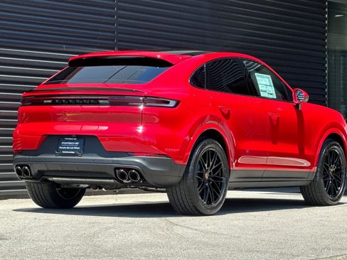 New 2026 Porsche Cayenne Coupe AWD/4WD image 8