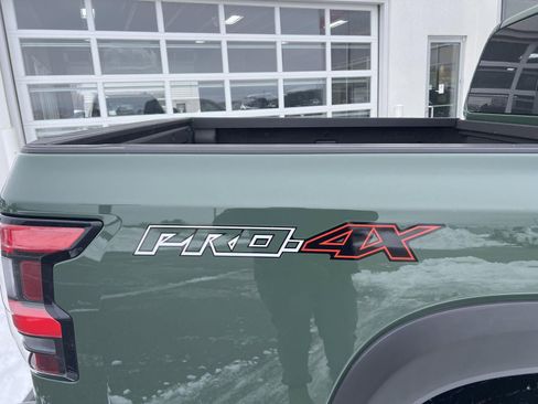 Used 2023 Nissan Frontier PRO-4X w/ Technology Package image 15