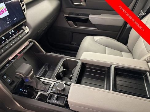 Used 2025 Toyota Tundra Limited image 14