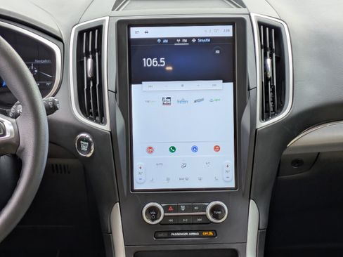 Used 2021 Ford Edge SEL w/ Convenience Package image 19