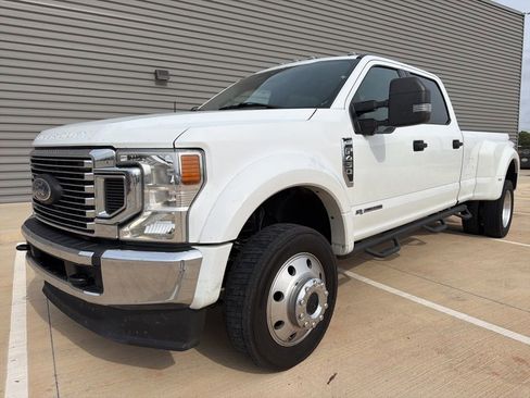 Used 2022 Ford F450 XLT AWD/4WD image 2