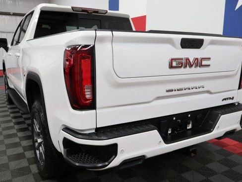 Used 2021 GMC Sierra 1500 AT4 w/ AT4 Premium Package AWD/4WD image 11