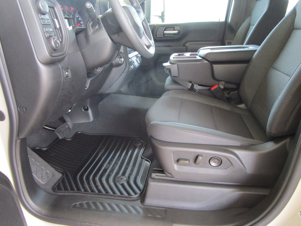 New 2026 Chevrolet Silverado 2500 Custom w/ Custom Value Package AWD/4WD image 31