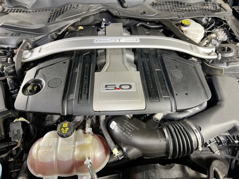 Used 2019 Ford Mustang GT Premium image 26