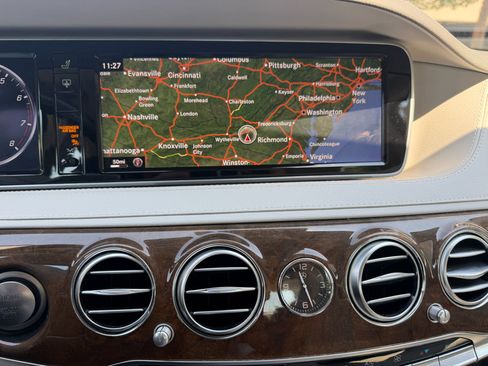 Used 2015 Mercedes-Benz S 550 Sedan image 11