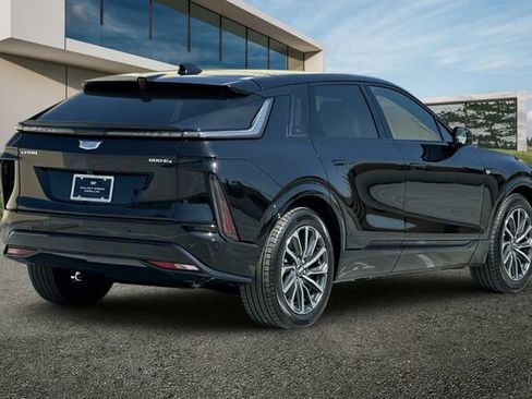 New 2025 Cadillac Lyriq Sport image 4