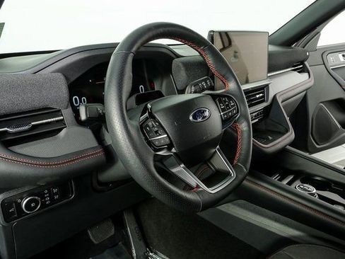 Used 2025 Ford Explorer ST-Line w/ Premium Package image 4